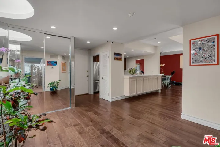 1722 Malcolm Avenue 304, Los Angeles, California 90024 — photo 4