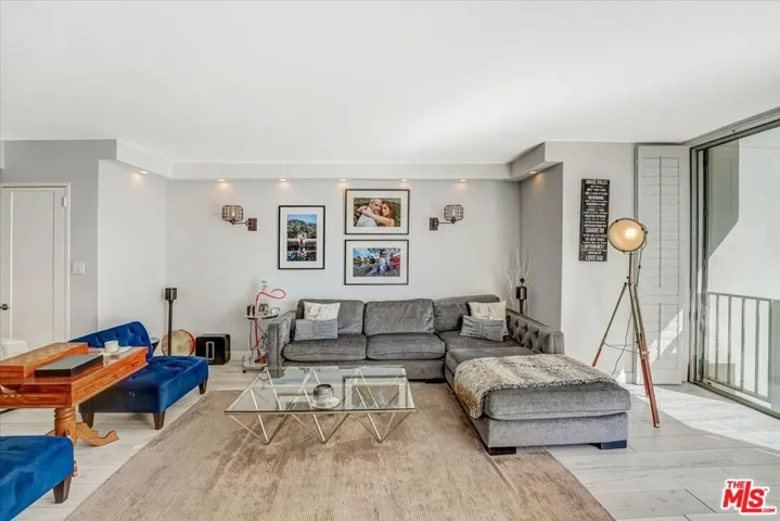 10433 Wilshire Boulevard 1202, Los Angeles, California 90024 — photo 4