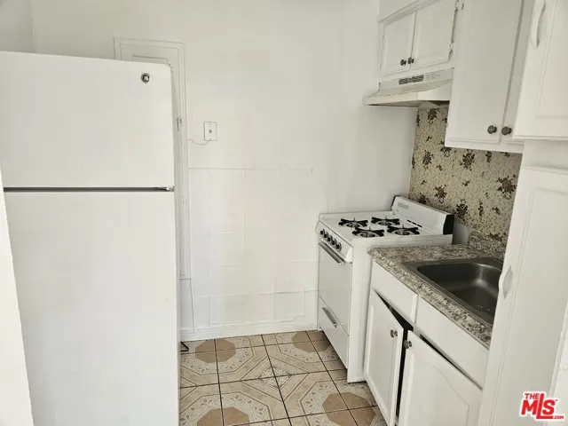 2226 Zoe Avenue C, Huntington Park, California 90255 — photo 5