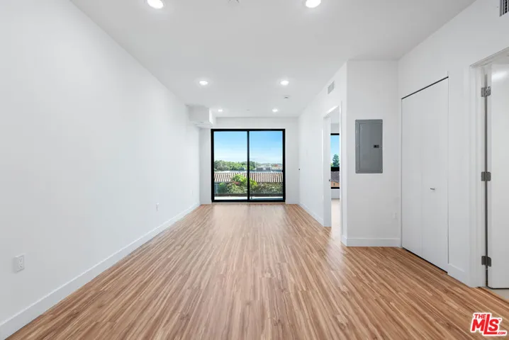 11600 National Boulevard 303, Los Angeles, California 90064 — photo 4
