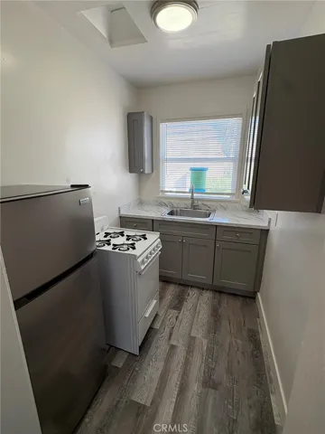 530 W 21st, San Bernardino, California 92405 — photo 4