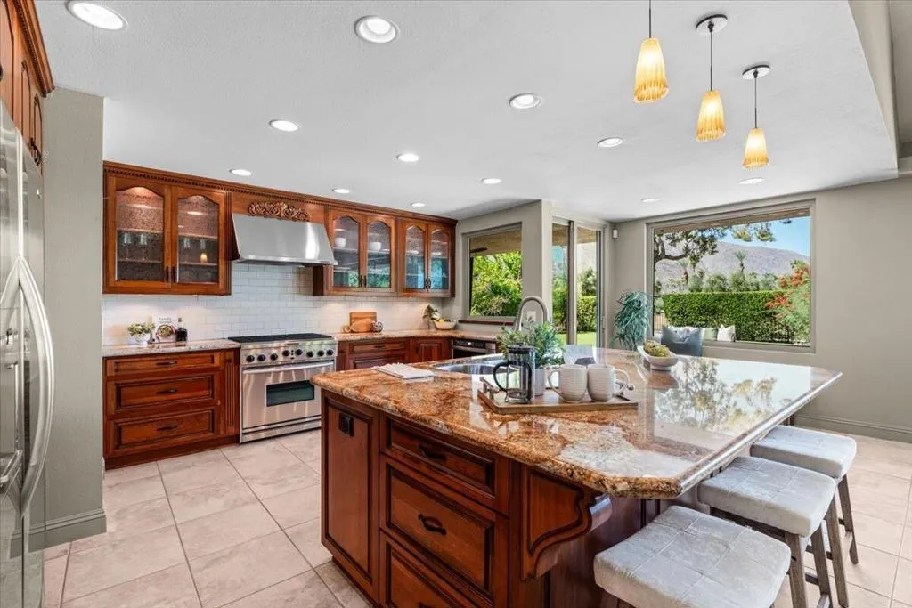 11-1550 E Murray Canyon Dr-55