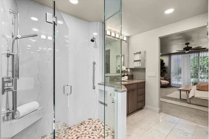 17-1550 E Murray Canyon Dr-69