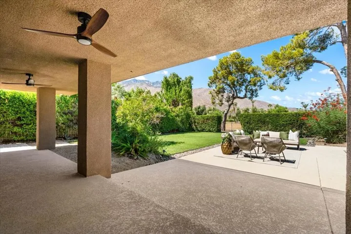 25-1550 E Murray Canyon Dr-25