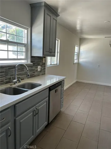 4547 Griffin, Los Angeles, California 90031 — photo 5