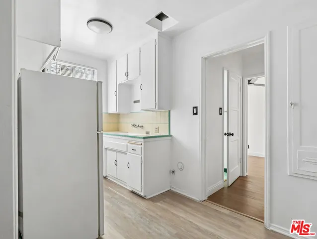 4010 Los Feliz Boulevard 9, Los Angeles, California 90027 — photo 5