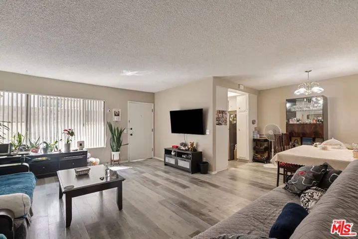122 N Cedar Street, Glendale, California 91206 — photo 4