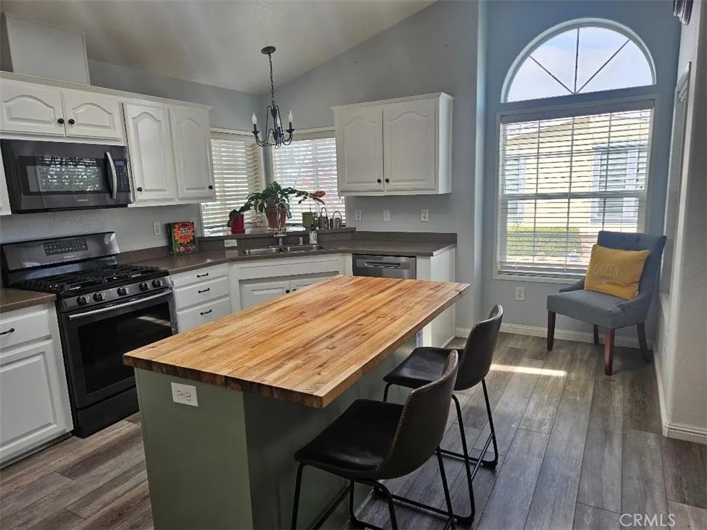 Kitchen 1