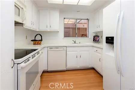 2354 Via Mariposa W 2f, Laguna Woods, California 92637 — photo 4