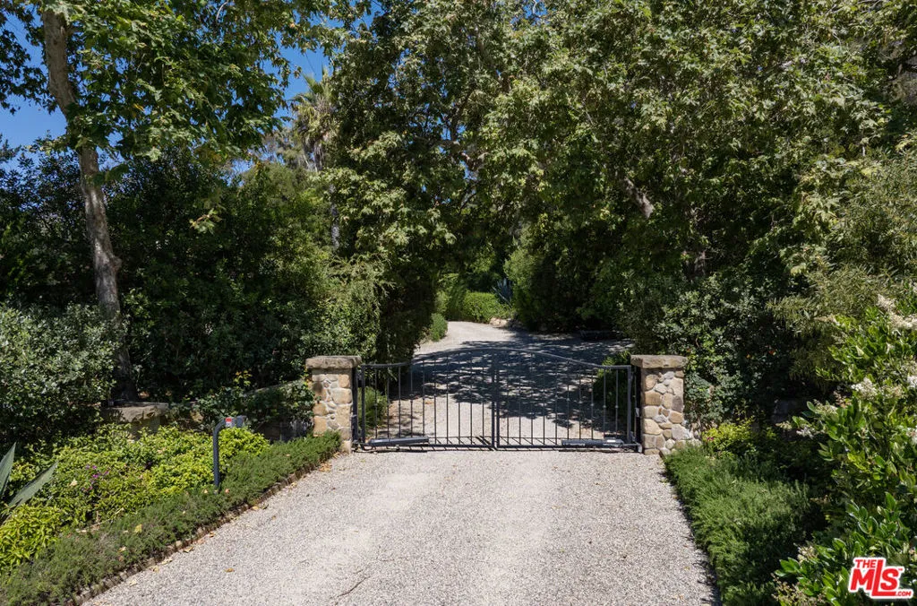 Gated Driveway Gated Driveway