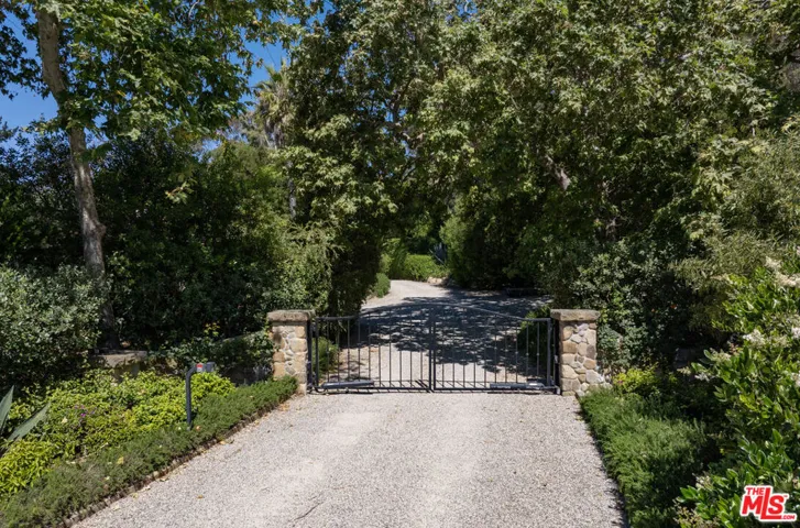 Gated Driveway