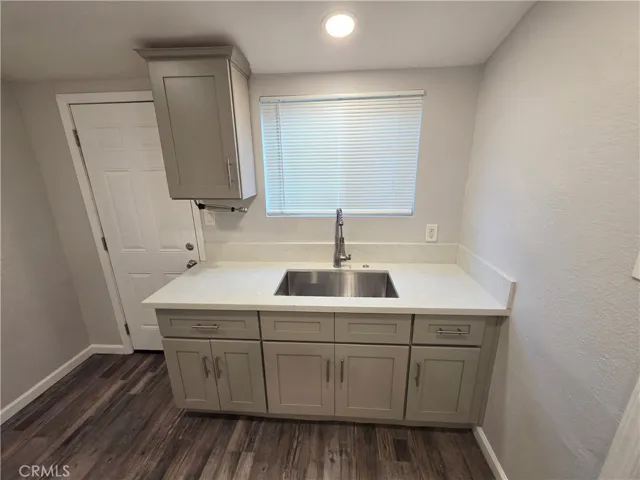 1923 E 6th Street 1/2, Long Beach, California 90802 — photo 5