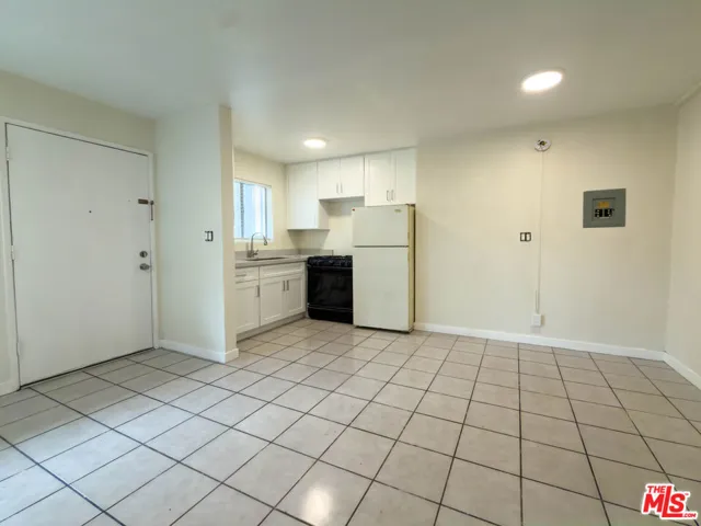 322 N Benton Way 2, Los Angeles, California 90026 — photo 5