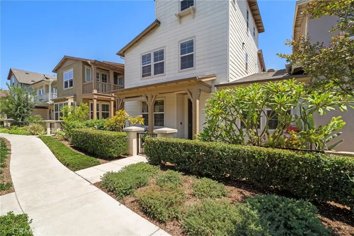 221 Landmark, Tustin, California 92782 — photo 4