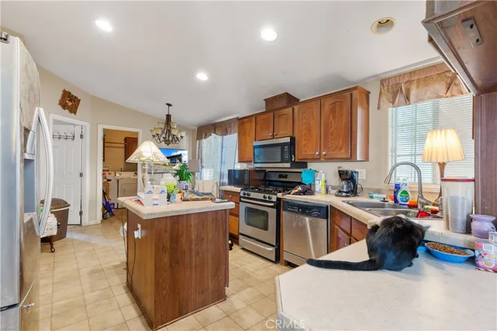 9080 Bloomfield, Cypress, California 90630 — photo 5