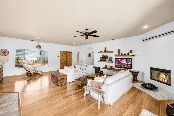 61481 Latham, Joshua Tree, California 92252 — photo 5