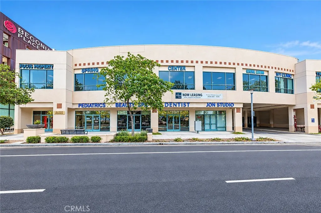 5546 N Rosemead Blvd #208