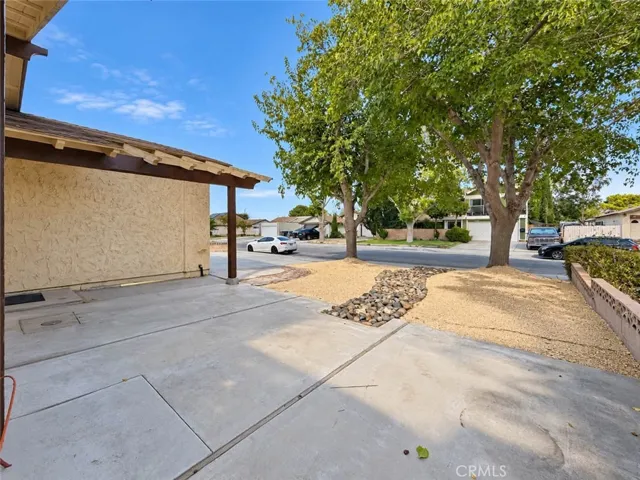 44721 Benald Street, Lancaster, California 93535 — photo 5
