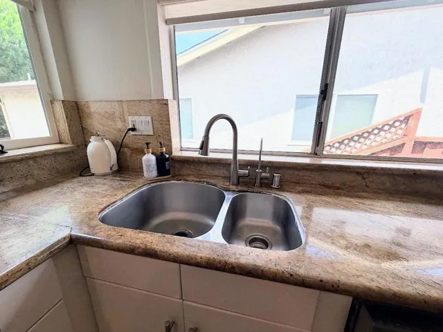 29793 Holiday Street, Hayward, California 94544 — photo 5