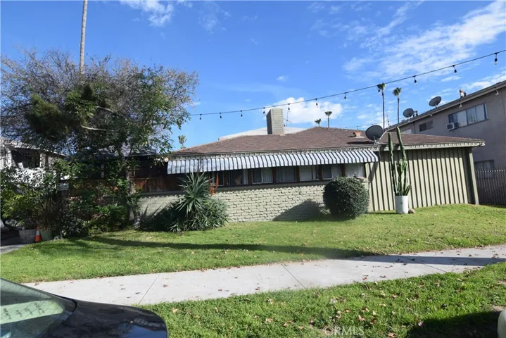 6708 Whitsett, North Hollywood, California 91606 — photo 4