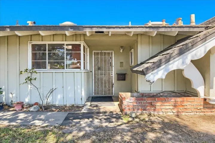 1809 W. Harriet Lane, Anaheim, California 92804 — photo 4