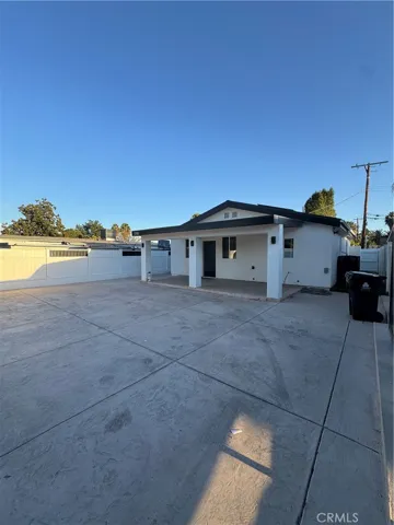 7761 Aura, Reseda, California 91335 — photo 4