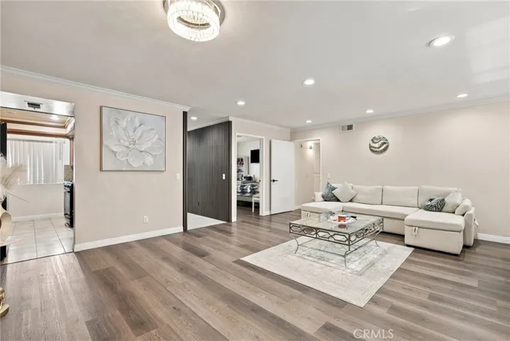 330 Burchett 206, Glendale, California 91203 — photo 4