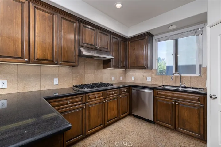 623 Aviation Way D, Manhattan Beach, California 90266 — photo 5