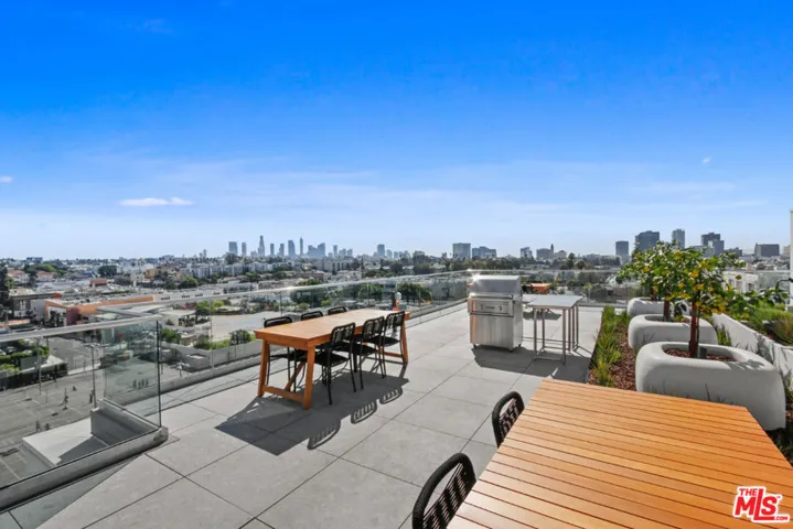 200 N Vermont Avenue 204, Los Angeles, California 90004 — photo 5