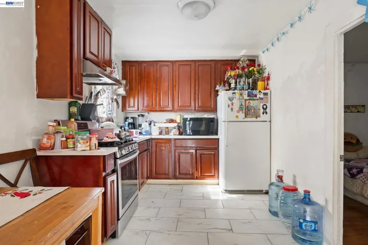 Unit D Kitchen