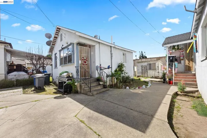 Unit C---One bedroom one bath
