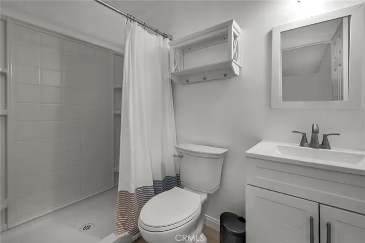 3rd bath lower level bedroom or Bonus room