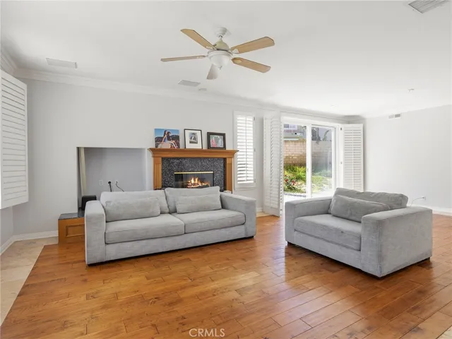 Den
