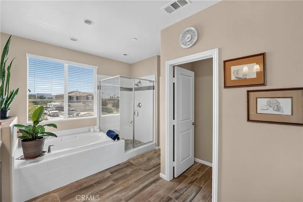 Main bathroom