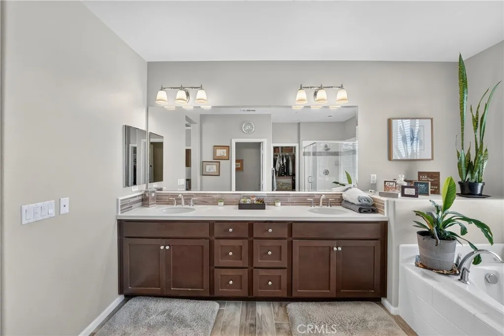 Main bathroom