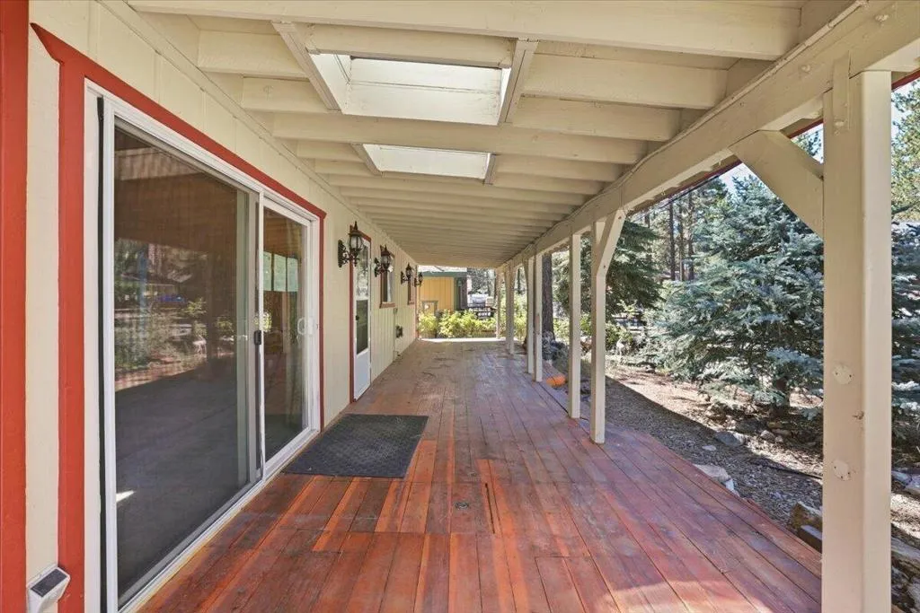 08-Front Porch