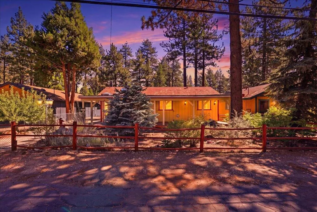 01-Front of Home at  Twilight