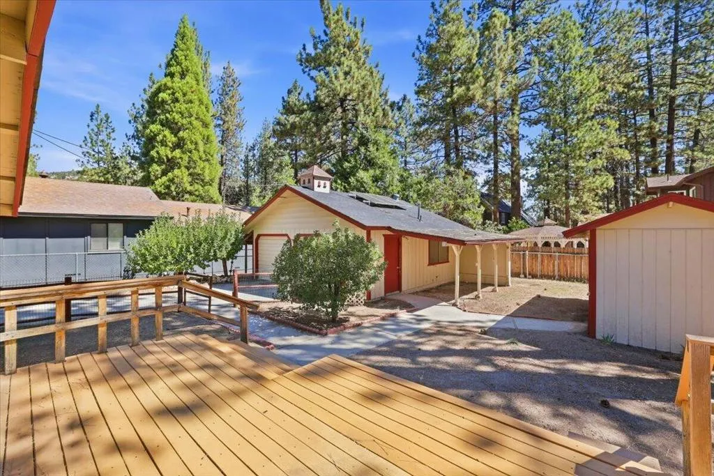 34-Exterior Property View