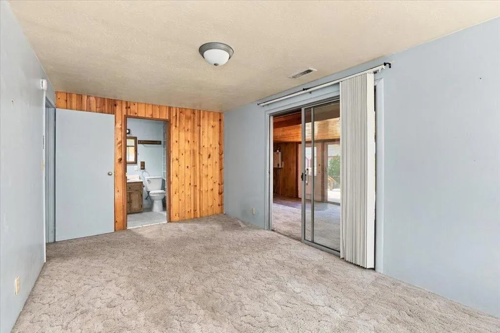 27-Bedroom