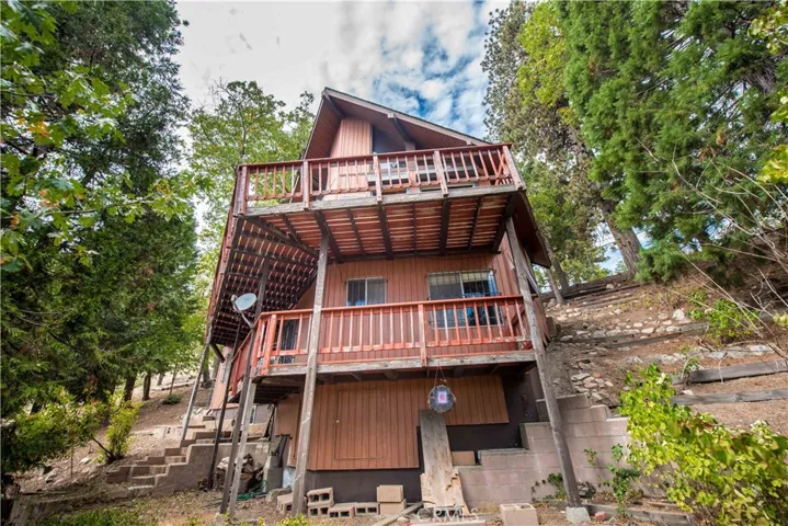 24 Fredalba, Running Springs, California 92382 — photo 4