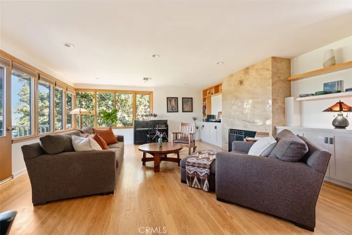 13201 Cheltenham, Sherman Oaks, California 91423 — photo 5