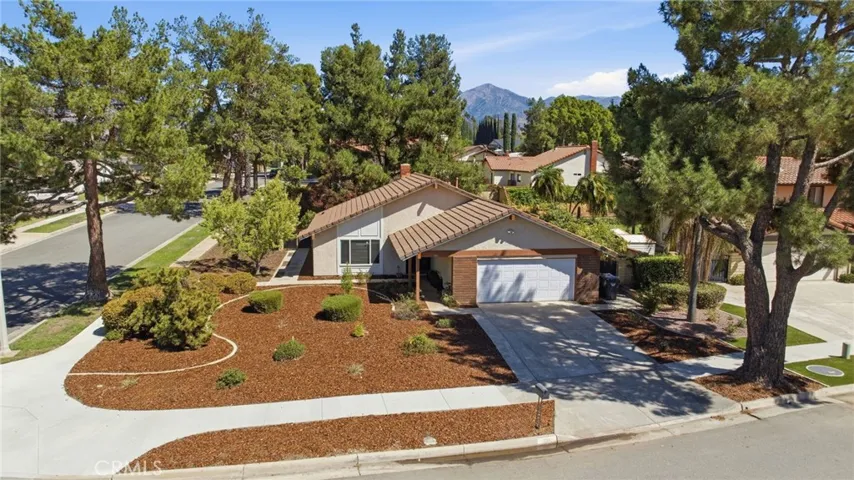 901 Lytle, Redlands, California 92374 — photo 5