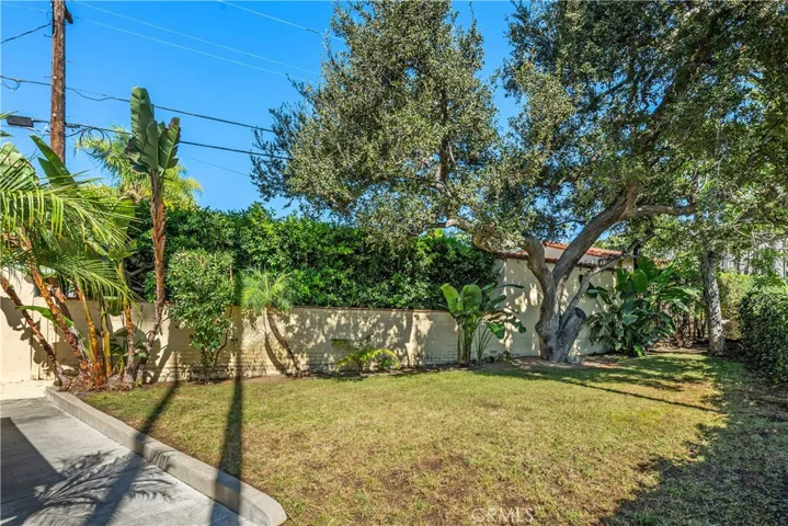 1745 Grandview Avenue, Glendale, California 91201 — photo 4