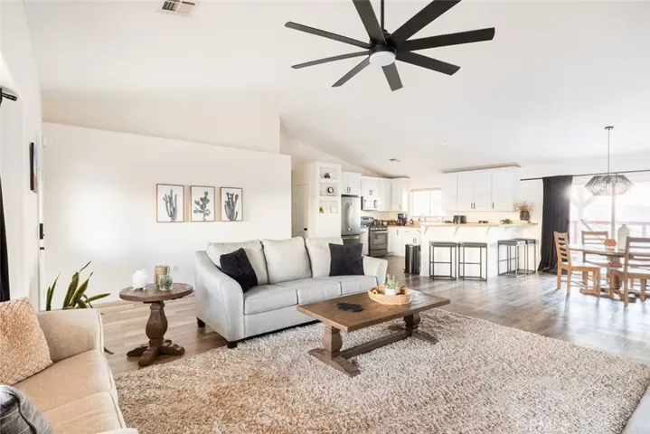 5853 Linda Lee Drive, Yucca Valley, California 92284 — photo 5