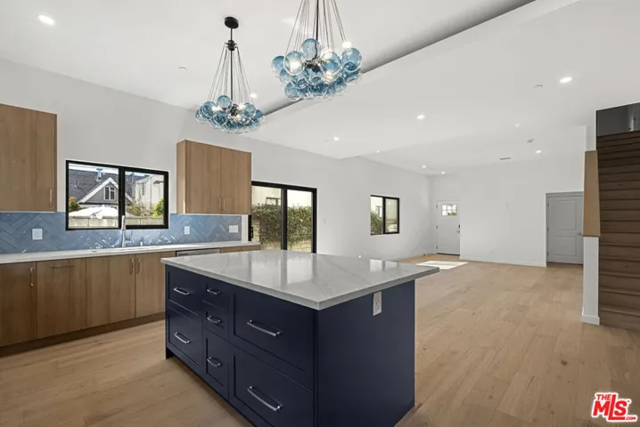 822 N Orange Grove Avenue, Los Angeles, California 90046 — photo 4