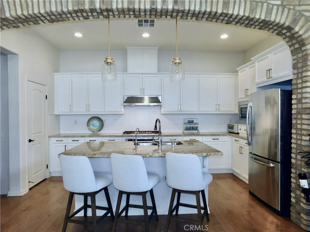 Kitchen with Island