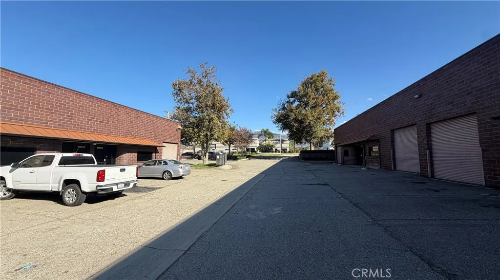 1848 W 11th