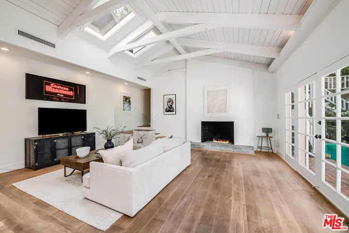 9828 Easton Drive, Beverly Hills, California 90210 — photo 5