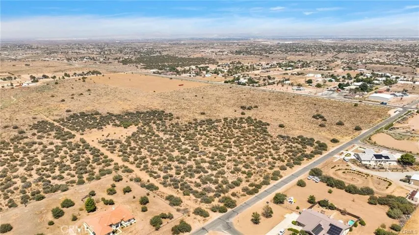 9602 Cedar Street, Phelan, California 92371 — photo 4