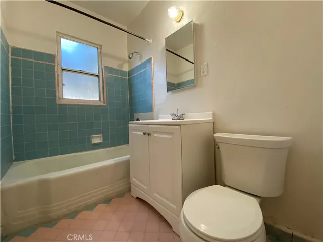 516 E Lomita Avenue 10, Glendale, California 91205 — photo 4